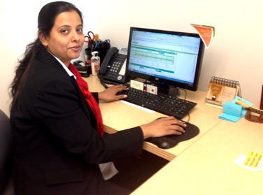 Shehla Jamil, Branch Manager of Moneydart in Chicago