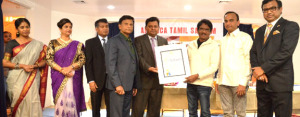 Bharathiraja seen with Tamil Sangam members after receiving award 