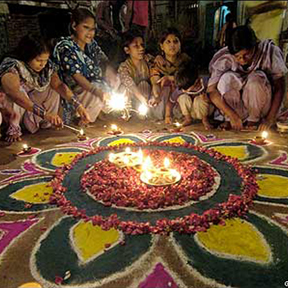 Hindus in Pakistan demand holiday, aid package on Diwali