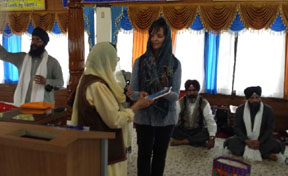 Kathy Millin being honored at Gurudwara
