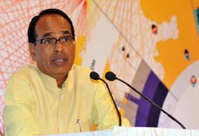 Chouhan rolls out red carpet for US firms in MP