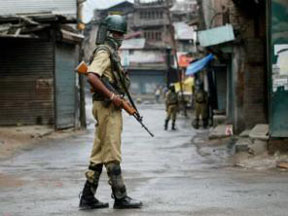 Curfew extended to more areas of Kashmir
