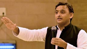 day-after-expulsion-akhilesh-holds-meeting-majority-of-mlas-attend