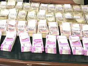 demonetised-currency-haul-ed-arrests-delhi-lawyer-tandon