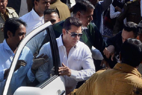 Jodhpur: Bollywood actor Salman Khan, walks through a crowd outside the court, has been acquitted in 1998 Arms Act case by Jodhpur court, in Jodhpur on Wednesday. PTI Photo (PTI1_18_2017_000029B)