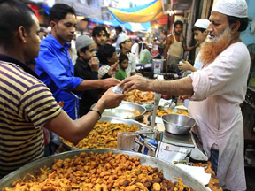 book-trails-best-of-indian-street-food