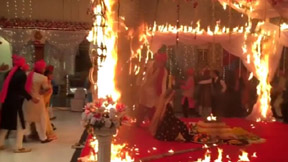 kushal-rescues-jennifer-as-fire-breaks-out-on-beyhadh-sets