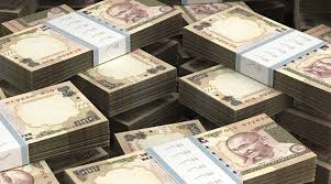 Rs 2 crore in scrapped notes seized in Mumbai, four held