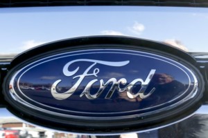 Ford earnings jump but pain ahead this year