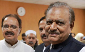 Pak prez accuses India of putting regional peace at stake