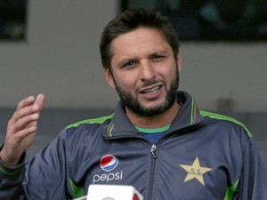 Afridi invites wrath of Indian cricketers for Kashmir comment