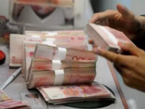 China records first current account deficit in 17 years