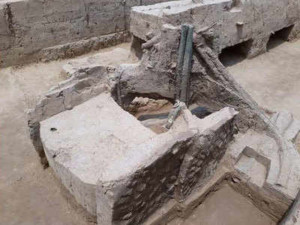 2000 BC chariots found2