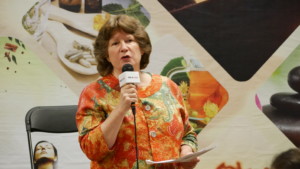 FDA Food and Drug Administrationrepresentative Ms Mary Ellen Taylor