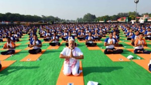 PM Modi performed yoga with over 50000 people at Dehraduns