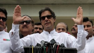 Imran Khan inches closer to form govt as Oppn demands re election in Pak