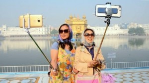 Chinese Tourists In India