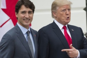 US President Donald Trump R Canadian Prime Minister Justin Trudeau