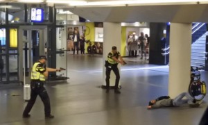 Suspect in stabbing of Americans believes Dutch insult Islam
