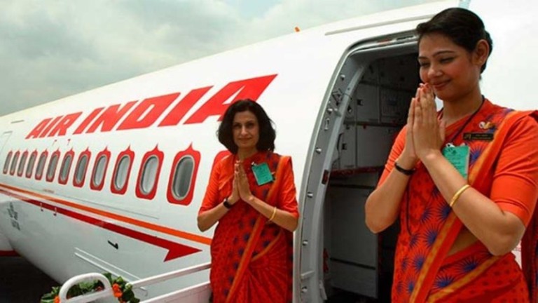 Air India air hostess falls off plane at Mumbai airport 1