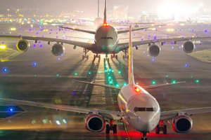 Mumbai airport handles record 1004 flight movements in a day