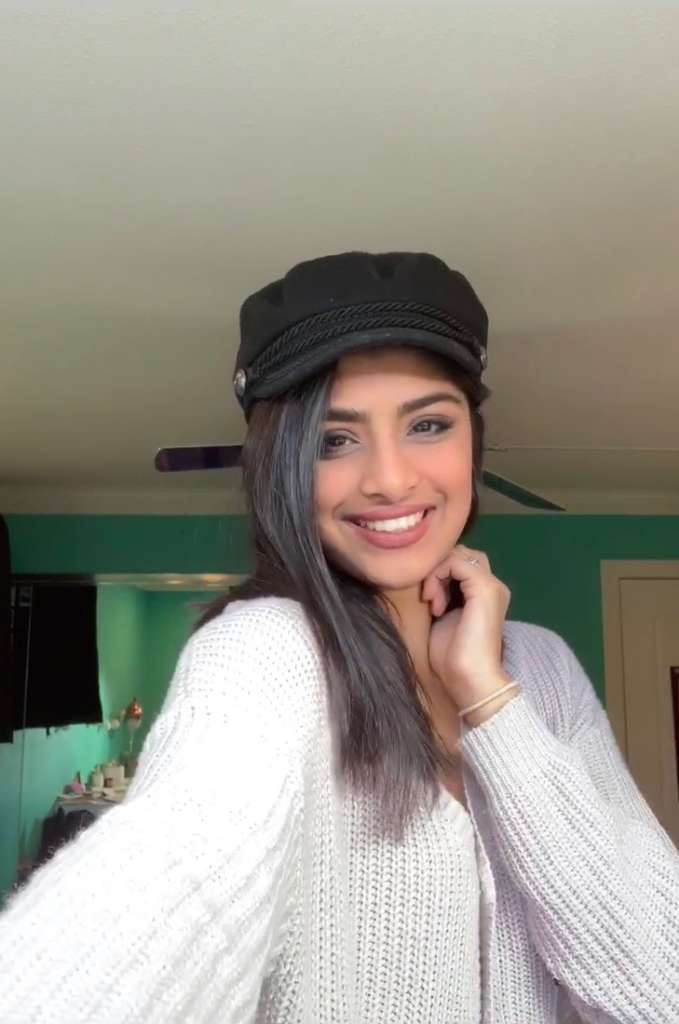 Anisha Hat