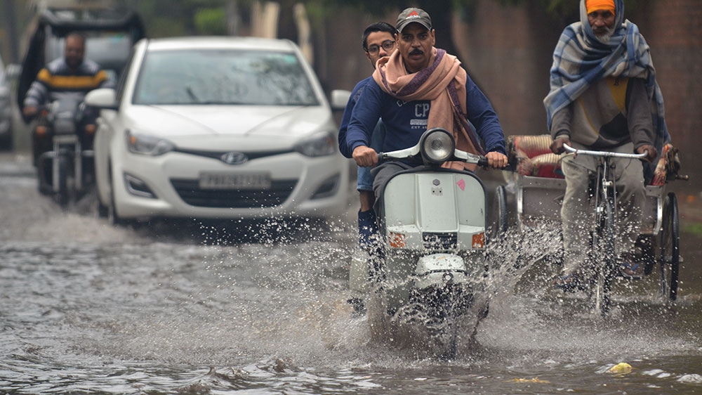 39 killed as flash floods, thunderstorms lash Pakistan