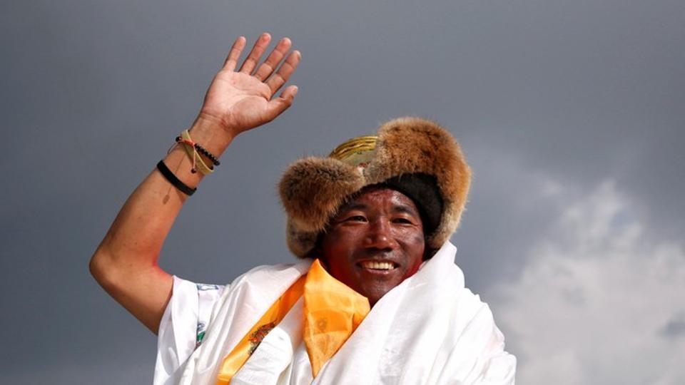 Nepali sherpa scales Mt. Everest for 23rd time; creates world record