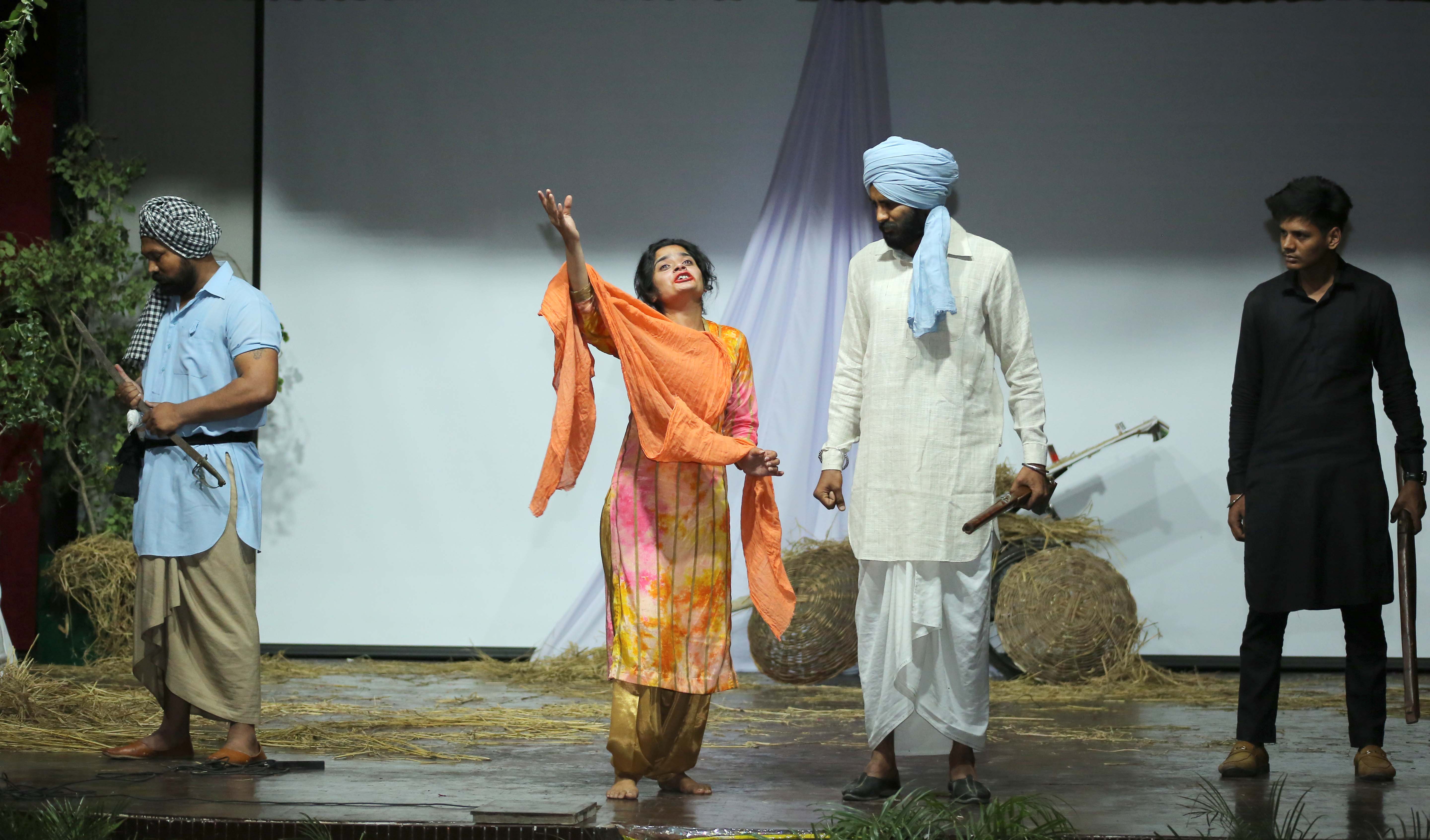 Students of LPU performing different aspects of life through stage play at SBRM Auditorium of Lovely Professional University (8)