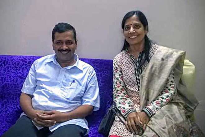 Multiple Voter IDs: Court issues summons to UP, Delhi EC on complaint filed against Kejriwal's wife