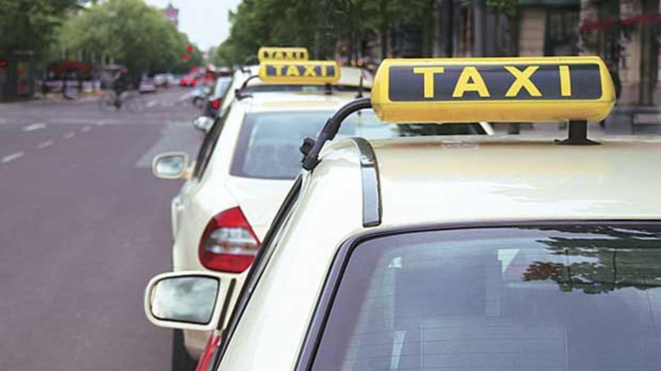 Goa govt to provide financial assistance to new taxi operators