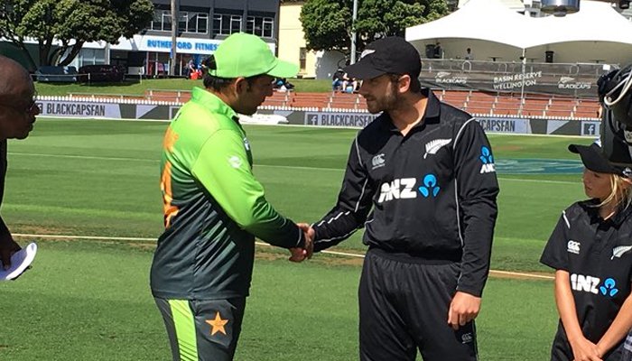 Rejuvenated Pakistan faces battle of survival against rampaging New Zealand