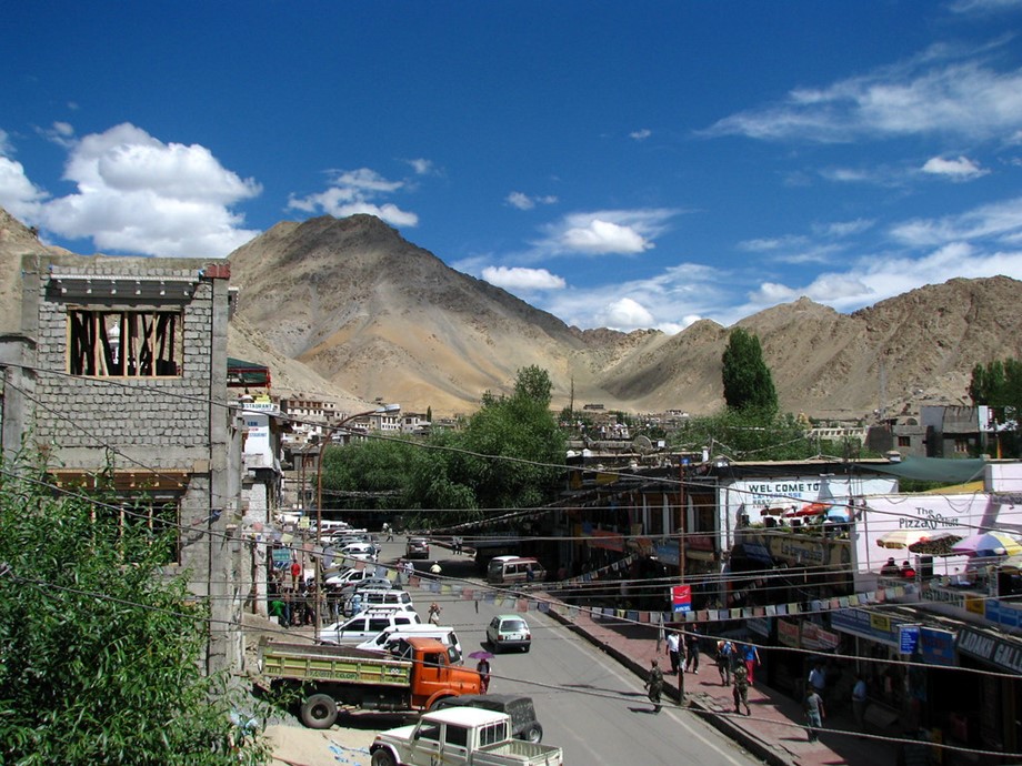 Tourism in Leh facing tough time; hotels' occupancy 50 pc down