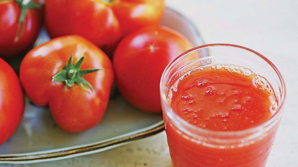 Unsalted tomato juice cuts heart disease risk