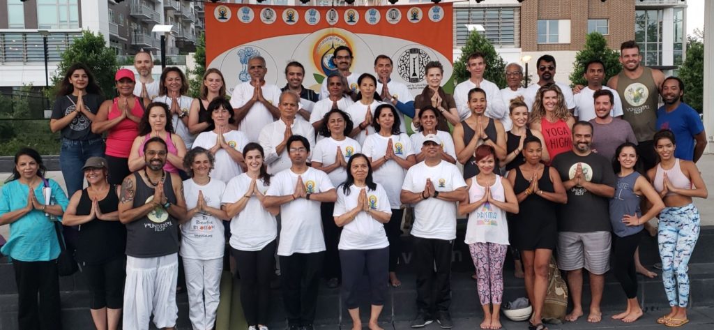 Yoga teachers at Houston IYD 2019