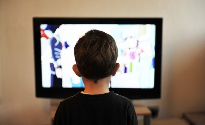 Over two hours screen time daily will make your kids impulsive