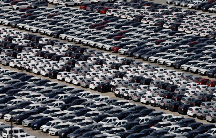 Automobile sales in India sees worst-ever fall in August