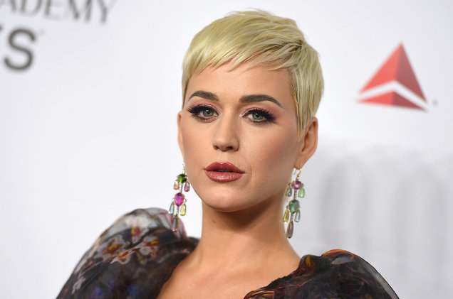 Katy Perry wants to marry at 'gothic castle'
