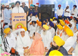 SAD Patron and former Punjab Chief Minister Parkash Singh Badal addressing a congregation before the launch of the party project of painting white the holy city of Sultanpur Lodhi ahead of the 550th birth anniversary of Guru Nanak Dev
