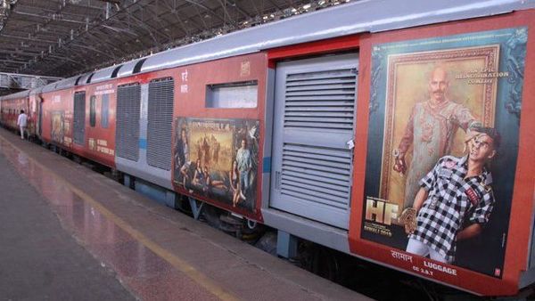 Piyush Goyal invites filmmakers to promote cinema on trains