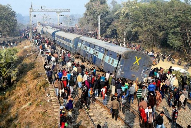 15 die in Bangladesh train accident