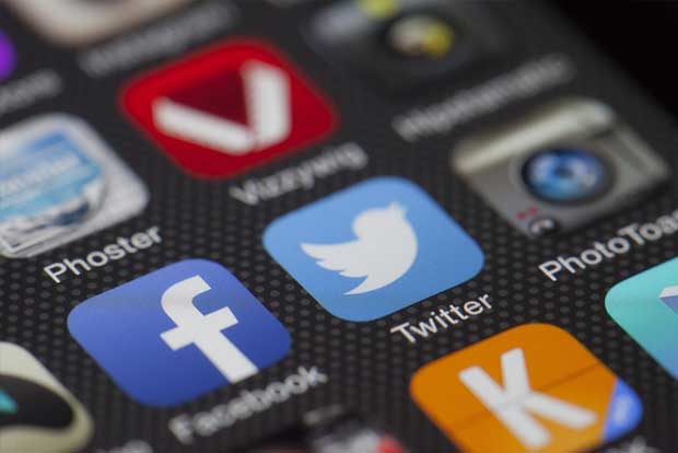 Android apps accessed users' data, reveal Facebook, Twitter