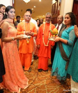 WelcomingGuestsL) Chinmaya Mission Chicago resident Swami Sharanananda and (R) Swami Prakashananda, head of the Chinmaya Mission Trinidad