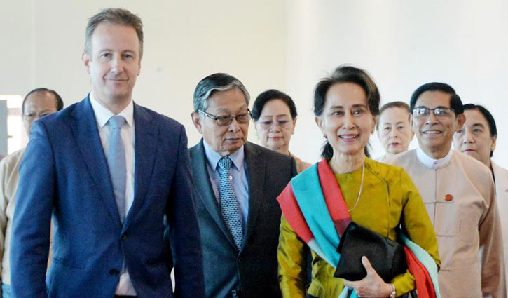 Myanmar's Suu Kyi heads to Hague court for genocide showdown