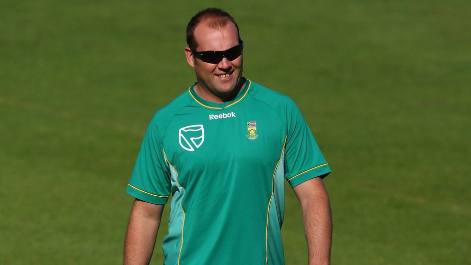 South Africa appoints Kallis as batting consultant