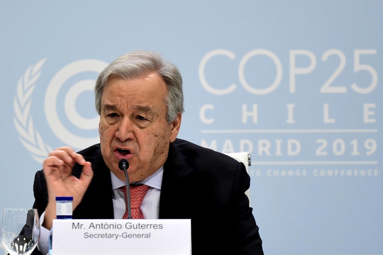 UN chief warns of 'point of no return' on climate change