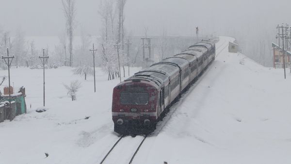Kashmir to get connected with rest of India through rail by Dec 2021