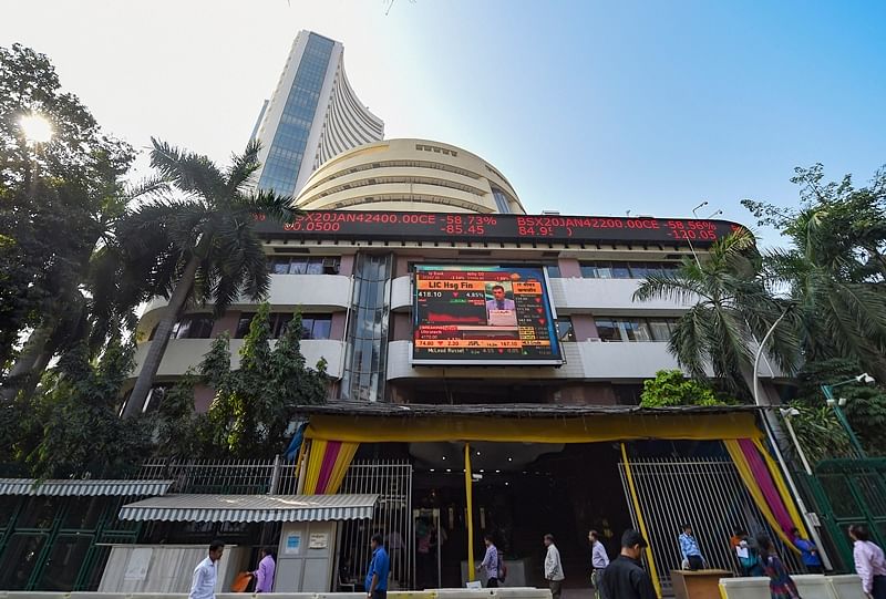 Market opens at record high; RIL, HDFC Bank top gainers