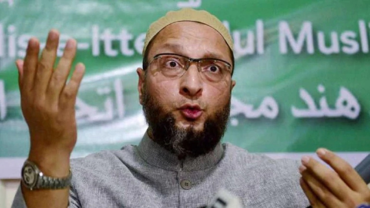 Owaisi dares Amit Shah to debate on CAA with bearded man