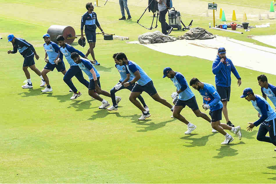 Team India has upper hand against Sri Lanka at Holkar Stadium